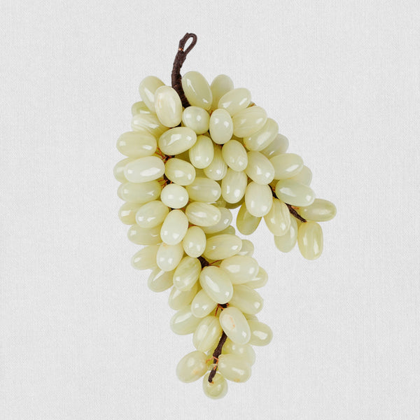 Natural jadeite“Grapes of Abundance” – Hand-Carved Spiritual Home Décor